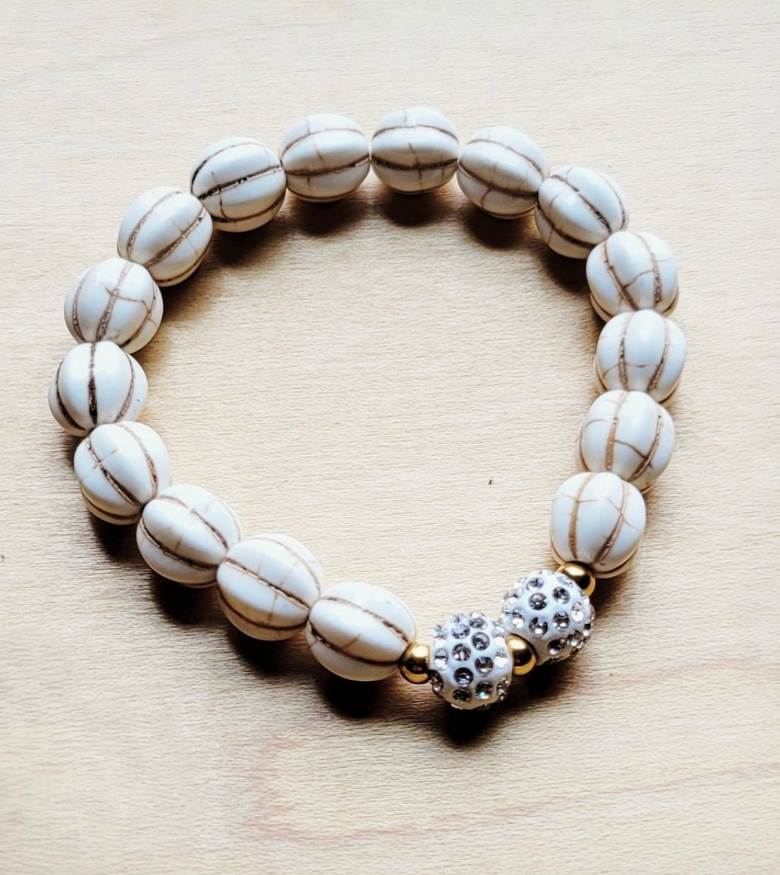 White Turquoise Melon Beaded Stretch Bracelet 809h