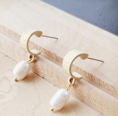 Matte Gold Cuff Earring w/ Genuine Freshwater Pearl Dangle