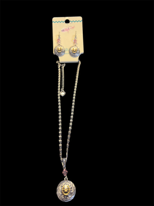 Horseshoe necklace set